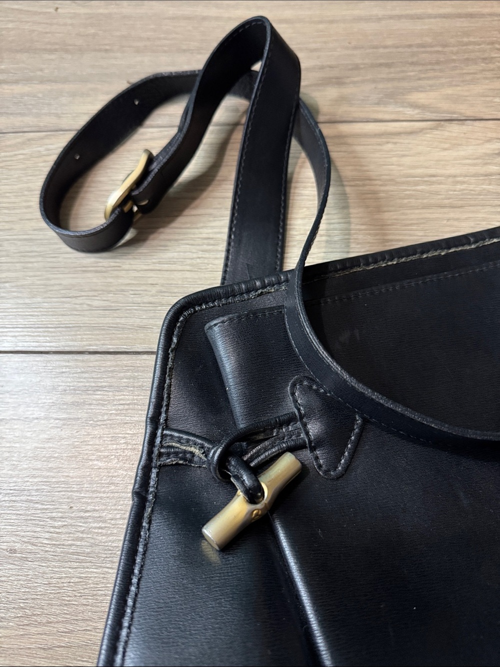 Gorgeous Longchamp Roseau Bamboo Toggle Bag - Picture 3 of 16